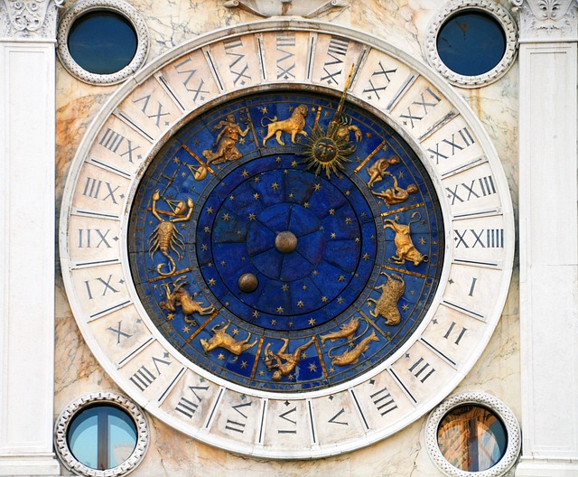 astrology-2792352_640